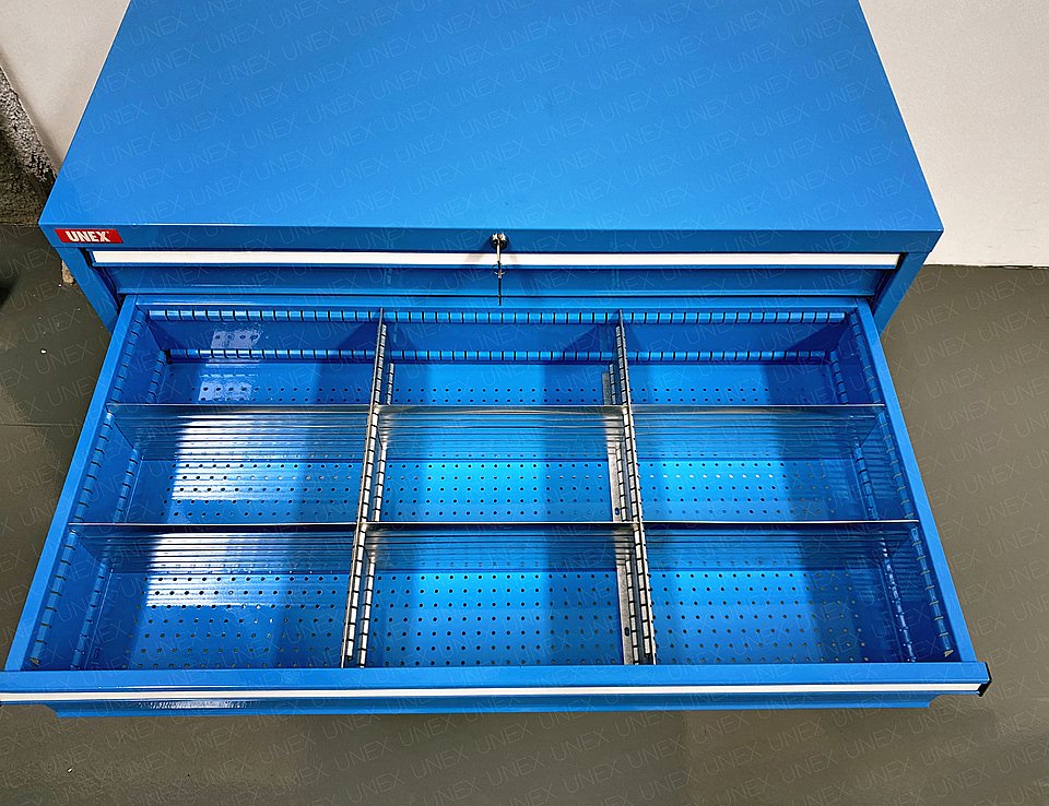 工具柜抽屉分隔